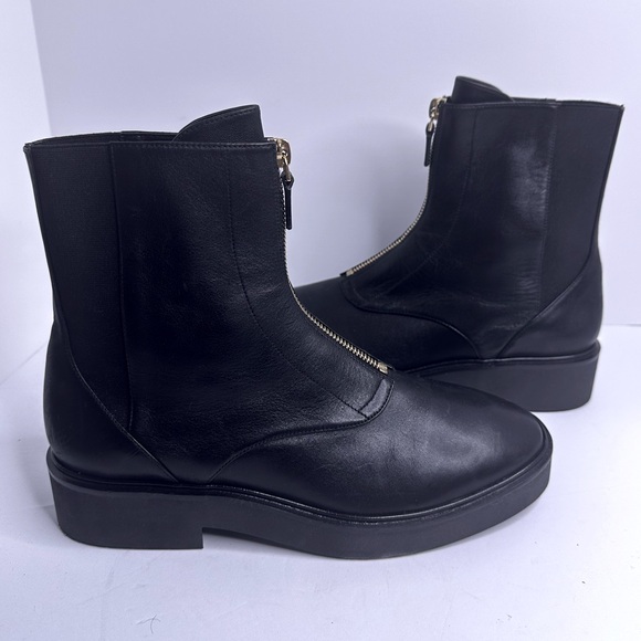 NWOB Stuart Weitzman Black Leather Lodge Zip Ankle Black Boots, Size 8 - Picture 5 of 8